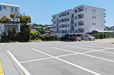 無料駐車場完備